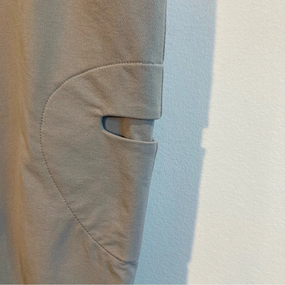 LULULEMON Sz 10 Carry Less Wide Leg Pockets Snap Button Zipper Vintage Pants - Picture 4 of 11
